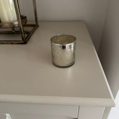 White company tea light