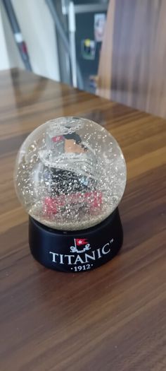 titanic snowglobe