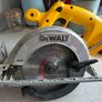 Dewalt 18v saw Image 2