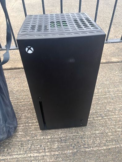 Xbox Series X Mini Fridge