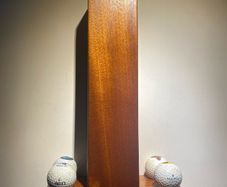 Hand -made tabletop lamp incorporating 4 golf balls
