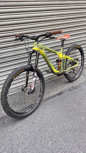 Giant Carbon
