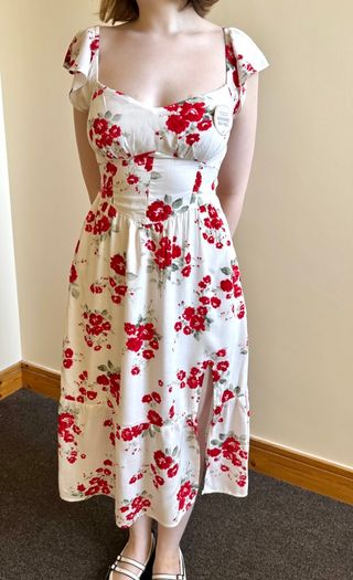 Hollister White & Red Floral Midi Dress With Lace-Up Back And Slit - Size S/8