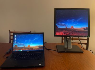 Dell Ultrasharp 1707FPt TFT Monitor 17" Black 4:3 LCD Flat Panel with a Dell vga to hdmi converter