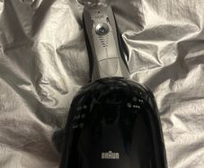 Braun Series 7 Shaver with charging stations