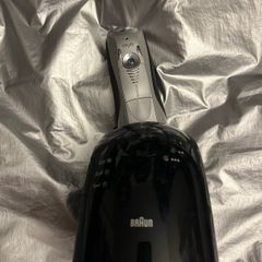 Braun Series 7 Shaver with charging stations
