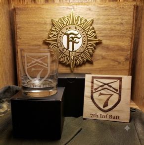 Irish Defence Forces 7th Inf Batt Whiskey gift set