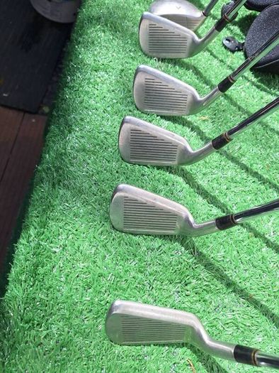 Golf clubs. Titleist set