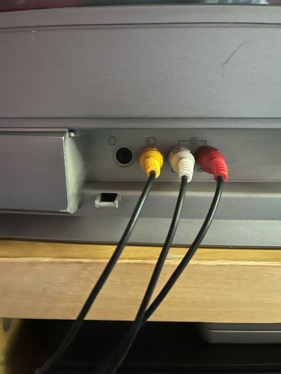 Sanyo 20" CRT (with original remote)