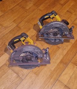 dewalt flexvolt circular saw dcs575   2 saws for parts or repairs