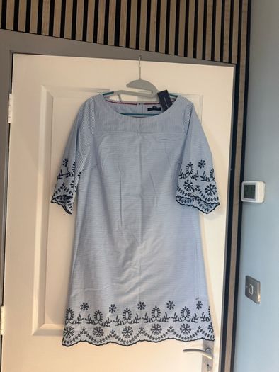 dress size S