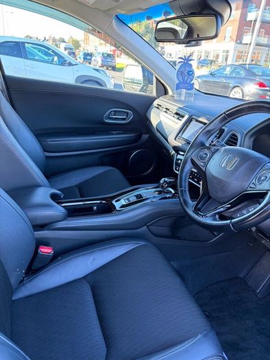 Honda Vezel Hybrid 1.5L