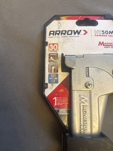 hammer tacker