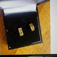 9ct gold earrings with diamond stone