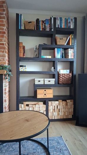 Solid wood bookshelf