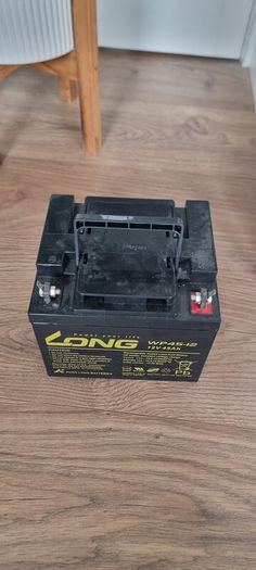 leasure bateries 12V 45ah have 3 of them