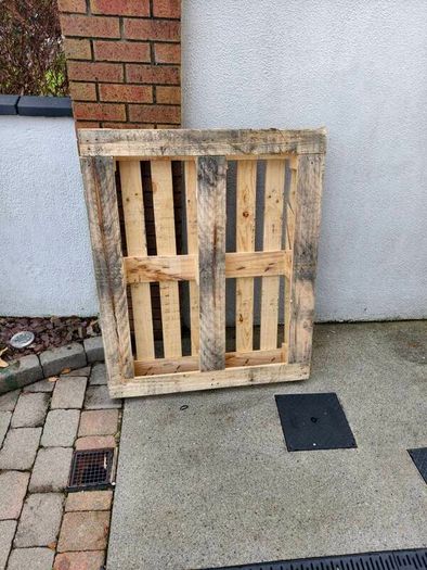 Wooden Medium Duty Pallet Free