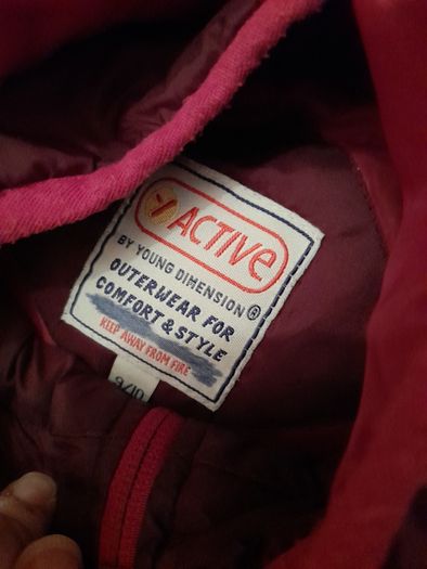 Girl's coat, age 9-10