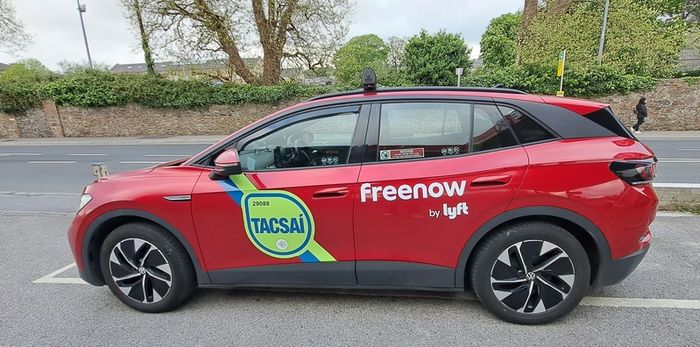 EV Taxi for rent