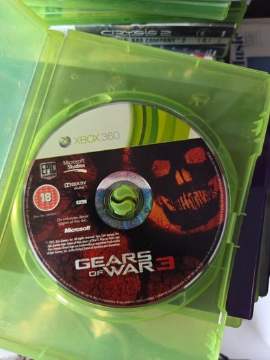 Xbox 360, 3 Controllers, 58 Games