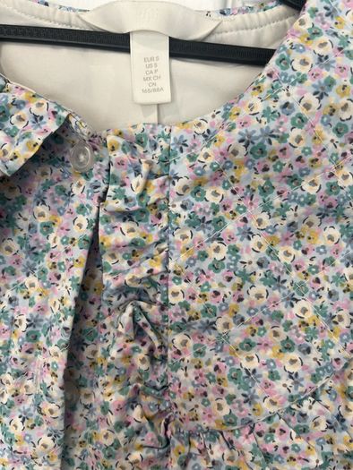 floral blouse