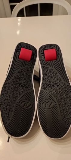 Heelys Pro 20 wheeled shoes - size 43 (UK 9) as new