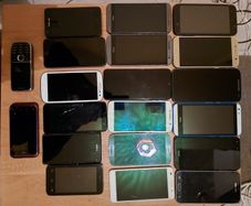 Joblot of 20 mobile phones for parts or repair