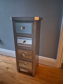 mirrored bathroom drawers