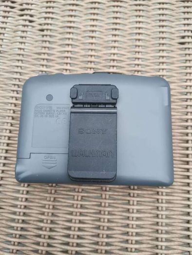 Sony WM-FX473 Walkman Cassette Player