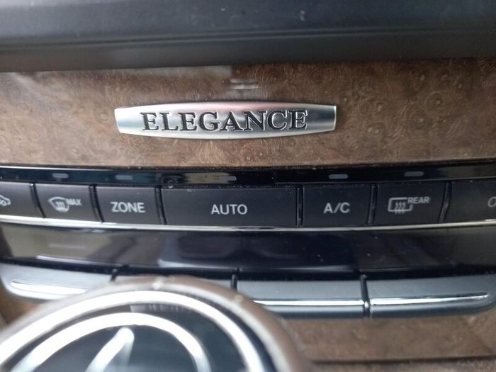 Mercedes-Benz E-Class 2011