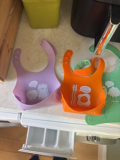 feeding bib