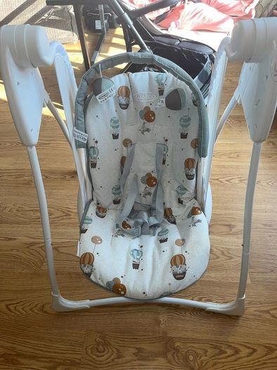 Baby swing