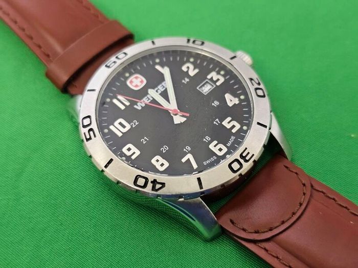 Vintage Swiss Made Wenger Swiss Army Quartz watch