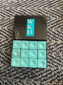 snooker chalk