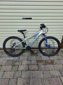 24" Carrera Luna Junior Mountain