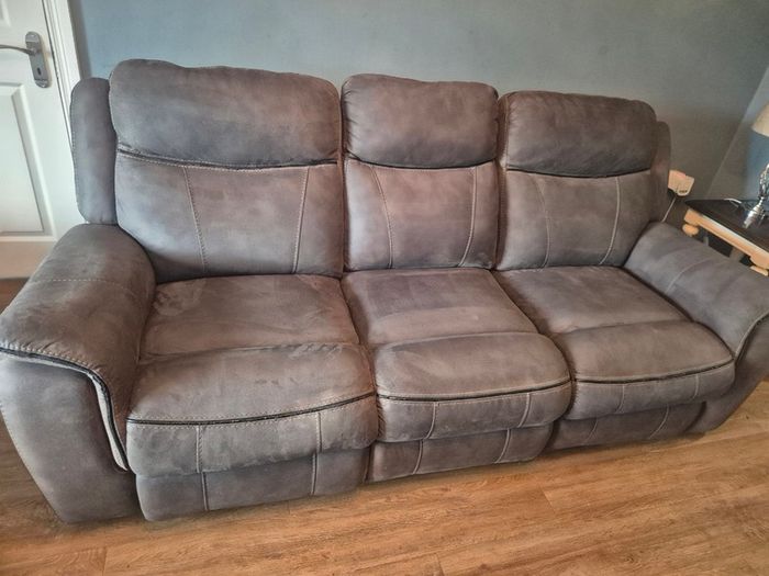 3 seater and sofa and single recliner