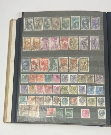 Collection: Cyprus, Greece, Italy and San Marino Stamps both mint an commemorative stamps on 41 pages