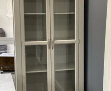 display cabinet