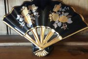Chinese Black / gold floral decorative fan