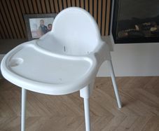 highchair