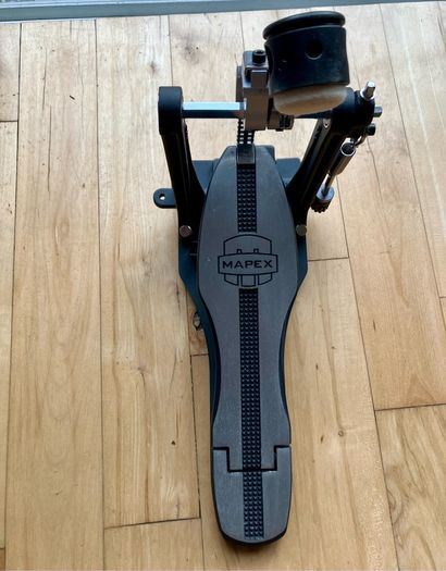 Roland TD-17KV V-Drums Electronic Drum Kit, with Pedal and Stool included.