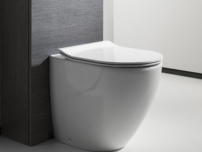 Clearance: Svelete Back to wall pan white
