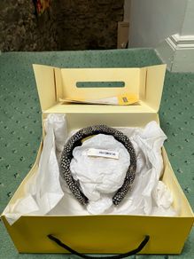 feather head piece