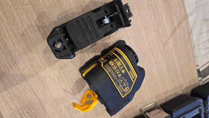dewalt dw088cg laser level