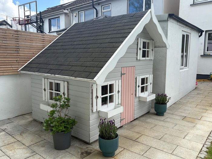Kids playhouse