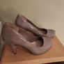 Grey patent high heels Image 3
