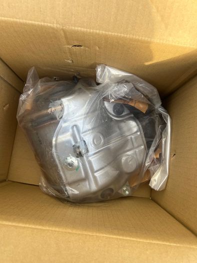 Genuine Toyota Converter Sub-Assy 25052-33020