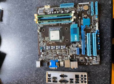 Motherboard + Fx 8320 + 12gb Ram Read Description