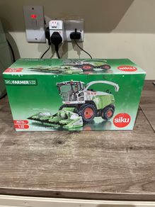 Model Claas Harvester 1:32