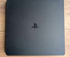 Playstation 4  PS4